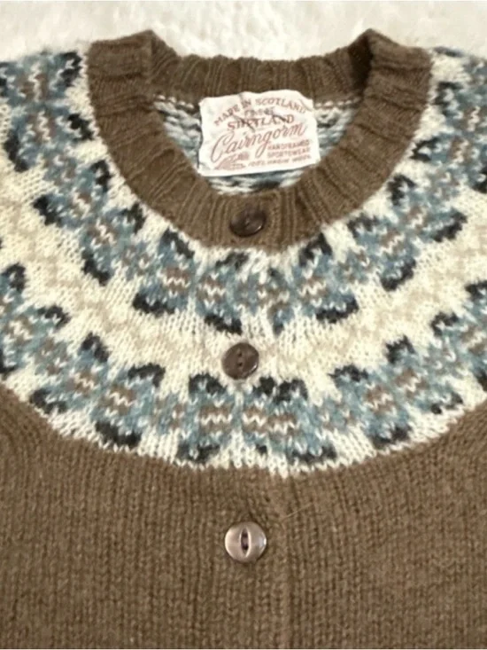 Women's Brown Button-Front Yoke Cardigan Sweater - Picture 2 of 4